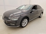  Volkswagen  Passat Highline 2.0 TDI DSG 150 CP 