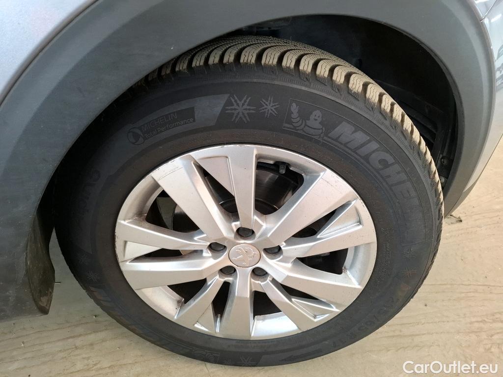  Peugeot  3008  Active Business 1.5 HDi 130CV BVA8 E6d #18