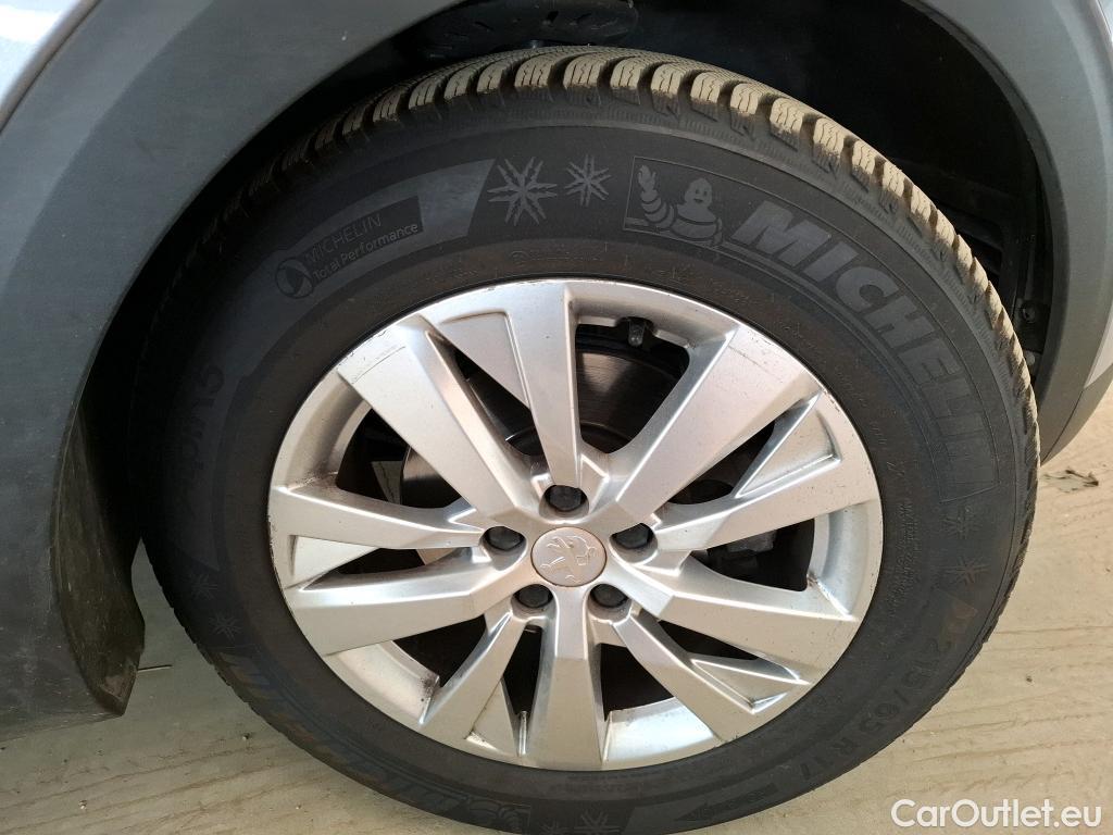  Peugeot  3008  Active Business 1.5 HDi 130CV BVA8 E6d #19