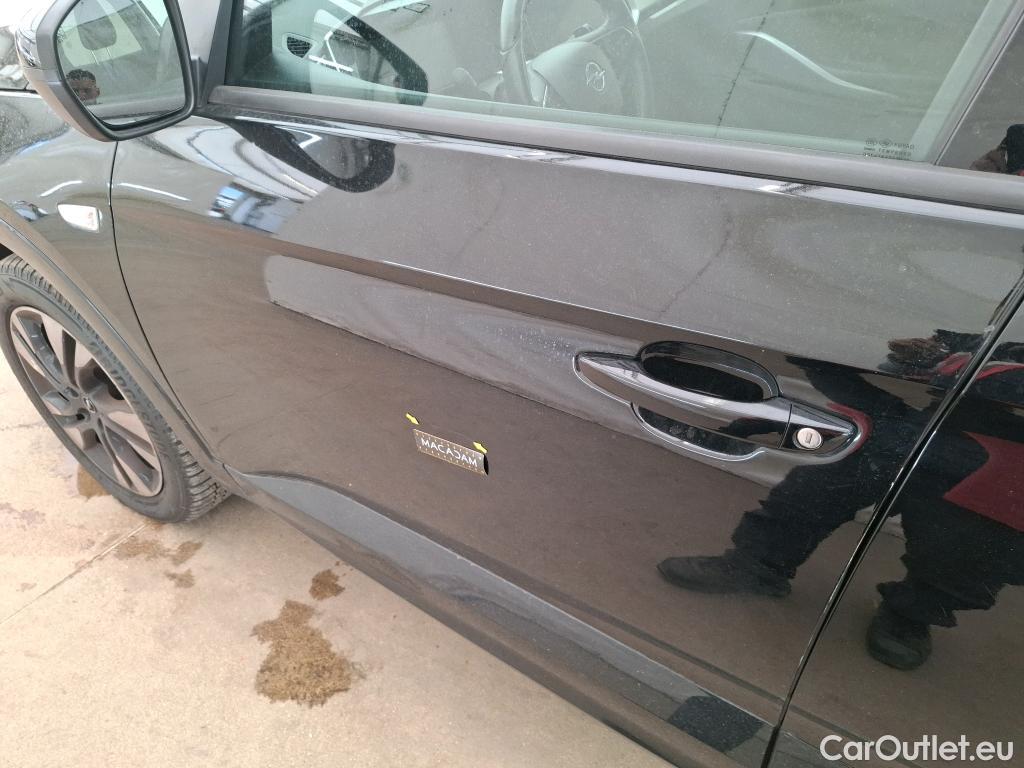  Opel   Grandland X Grandland X Elegance Business 1.5 130CV BVA8 E6d #41