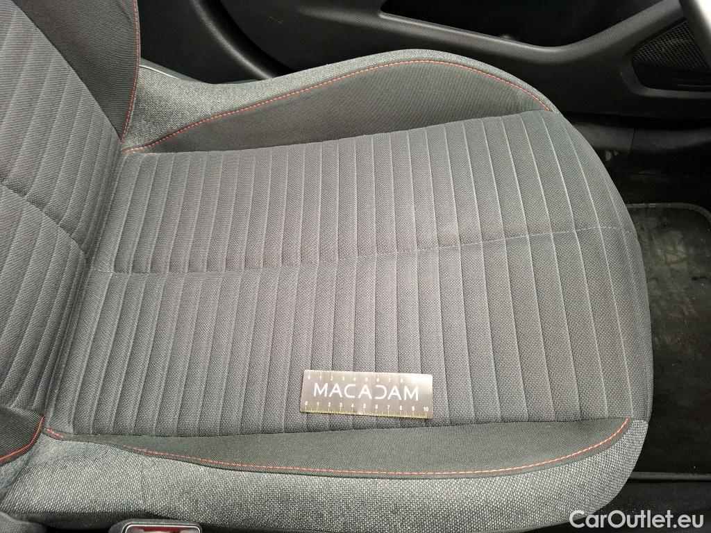 Peugeot  2008  Active Pack 1.2 PureTech 130CV BVA8 E6d #2