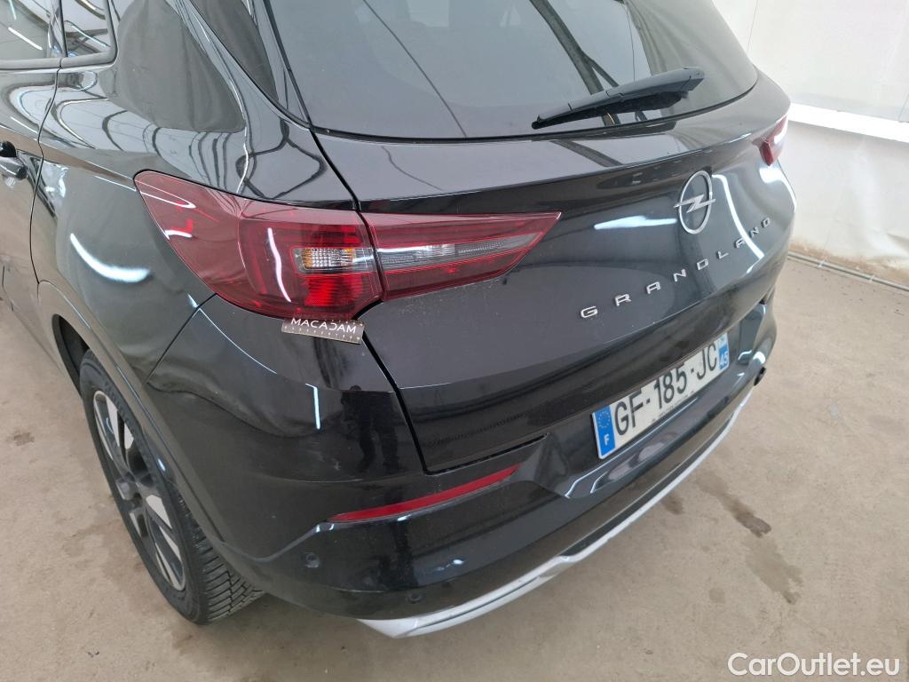  Opel   Grandland X Grandland X Elegance Business 1.5 130CV BVA8 E6d #1
