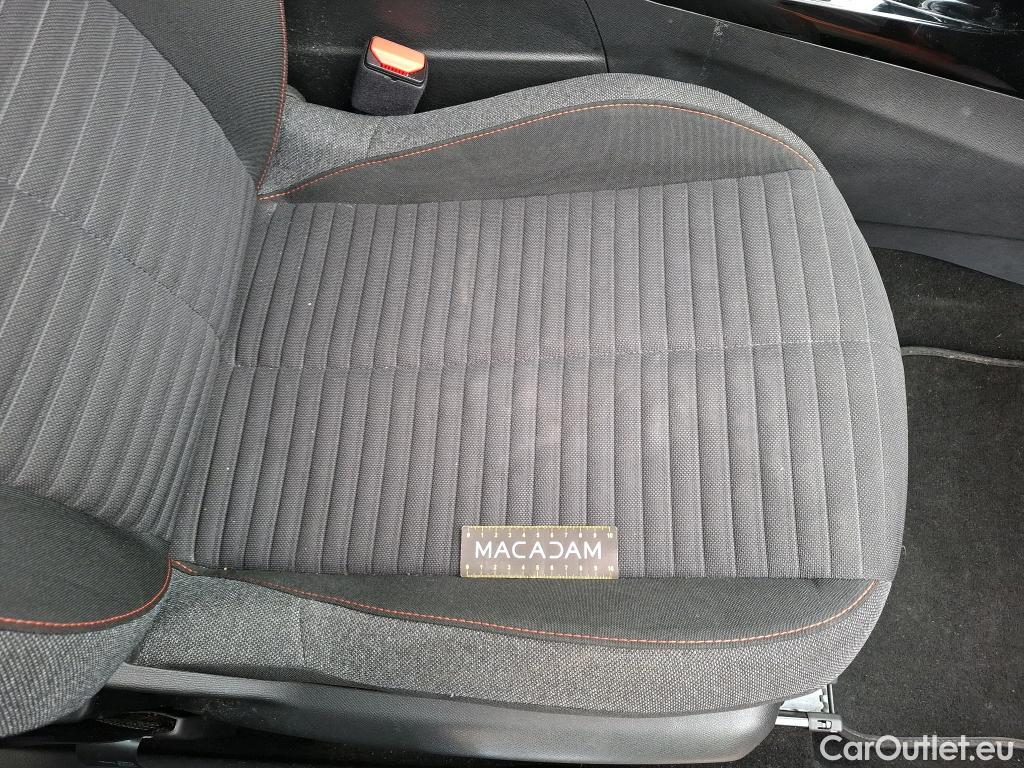  Peugeot  2008  Active Pack 1.2 PureTech 130CV BVA8 E6d #1