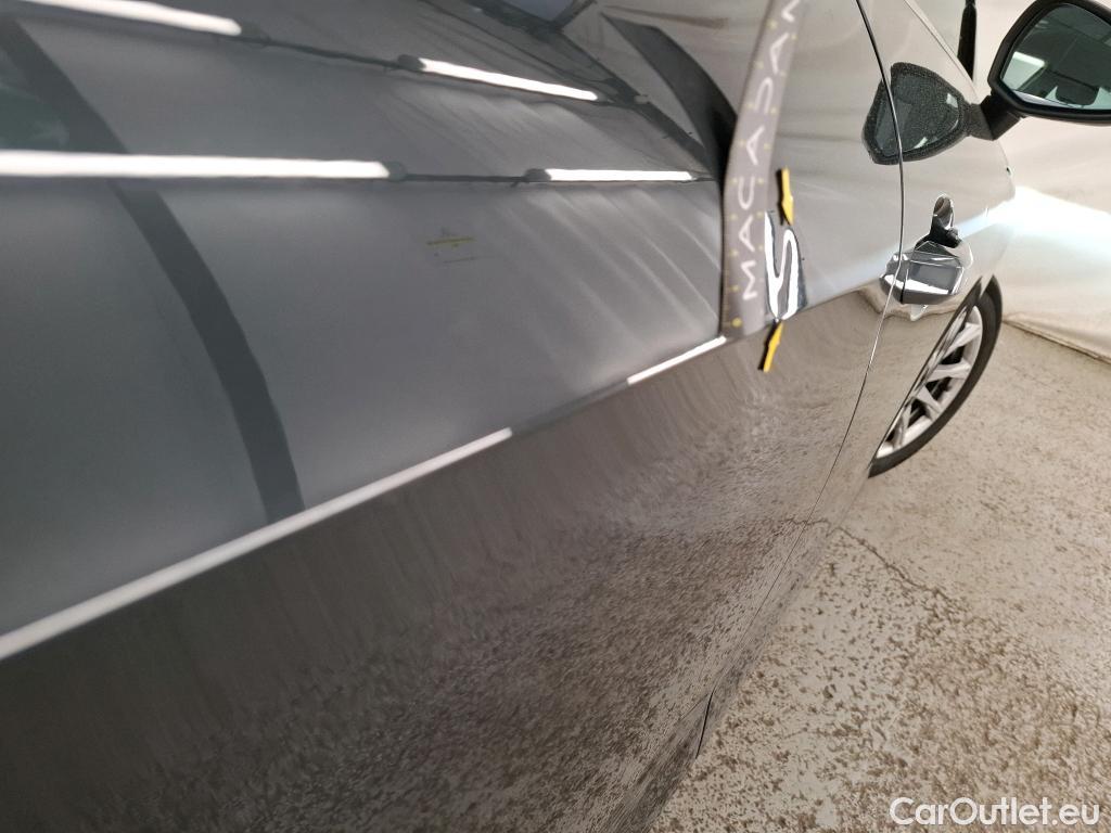  Audi  A4 AUDI  / 2019 / 4P / Berline 35 TFSI 150 S tronic Business Line #19