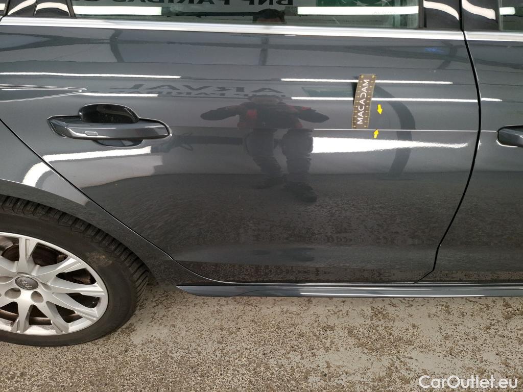  Audi  A4 AUDI  / 2019 / 4P / Berline 35 TFSI 150 S tronic Business Line #18