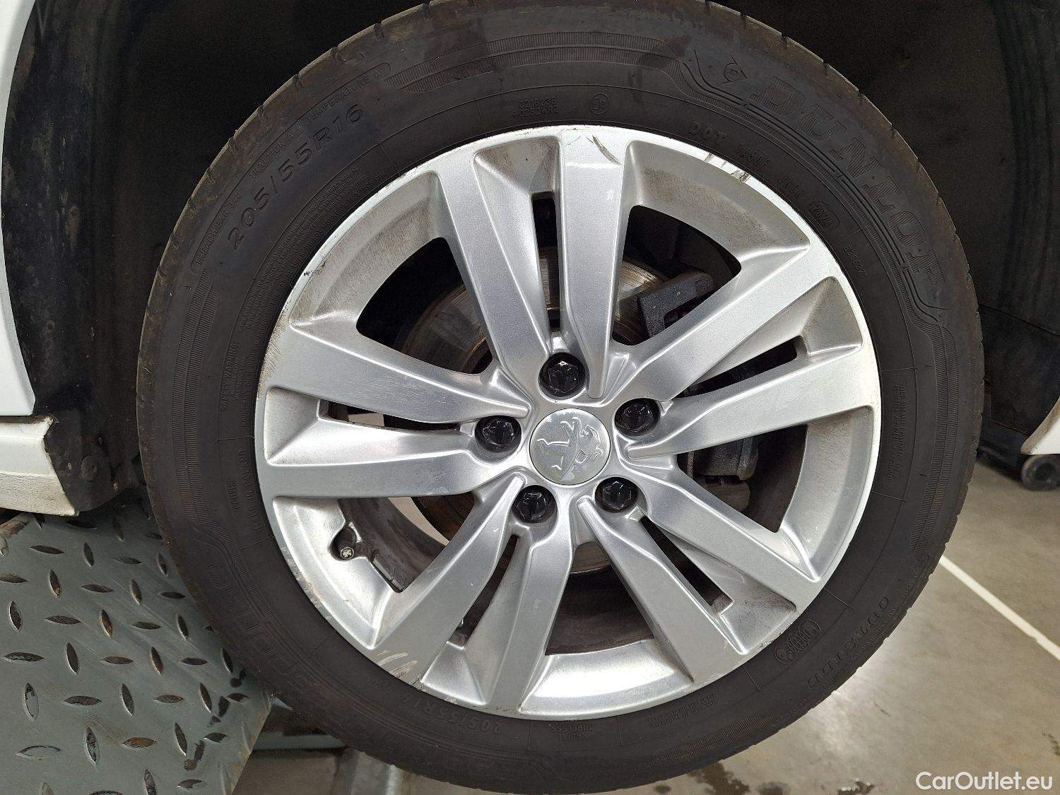  Peugeot  308 Peugeot,  SW FL'17, Peugeot  SW 1.5 BlueHDi 100 DPF S&S Active 5d #1