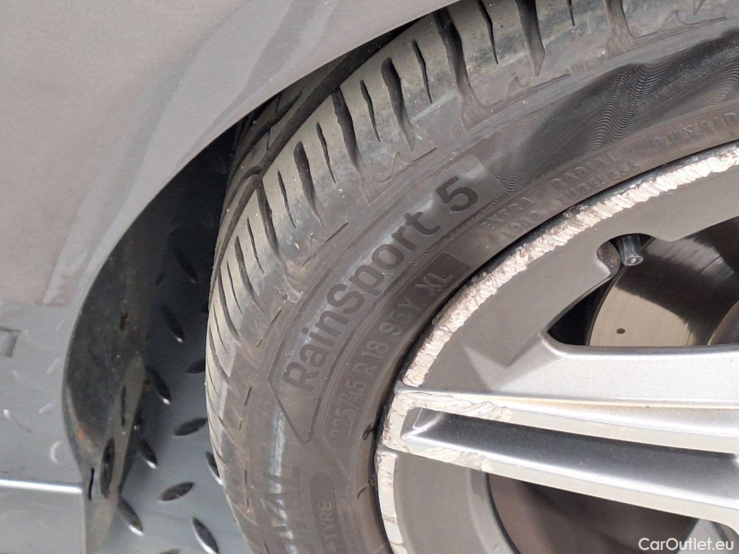  Mercedes  CLA-Klasse Mercedes, CLA-Class '19, Mercedes-Benz CLA CLA 180 Aut. 4d #36
