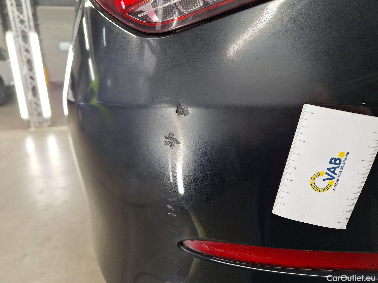  Mercedes  CLA-Klasse Mercedes, CLA-Class '19, Mercedes-Benz CLA CLA 180 d Aut. 4d #21