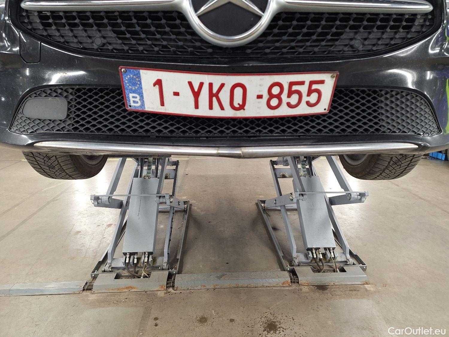  Mercedes  CLA-Klasse Mercedes, CLA-Class '19, Mercedes-Benz CLA CLA 180 d Aut. 4d #9