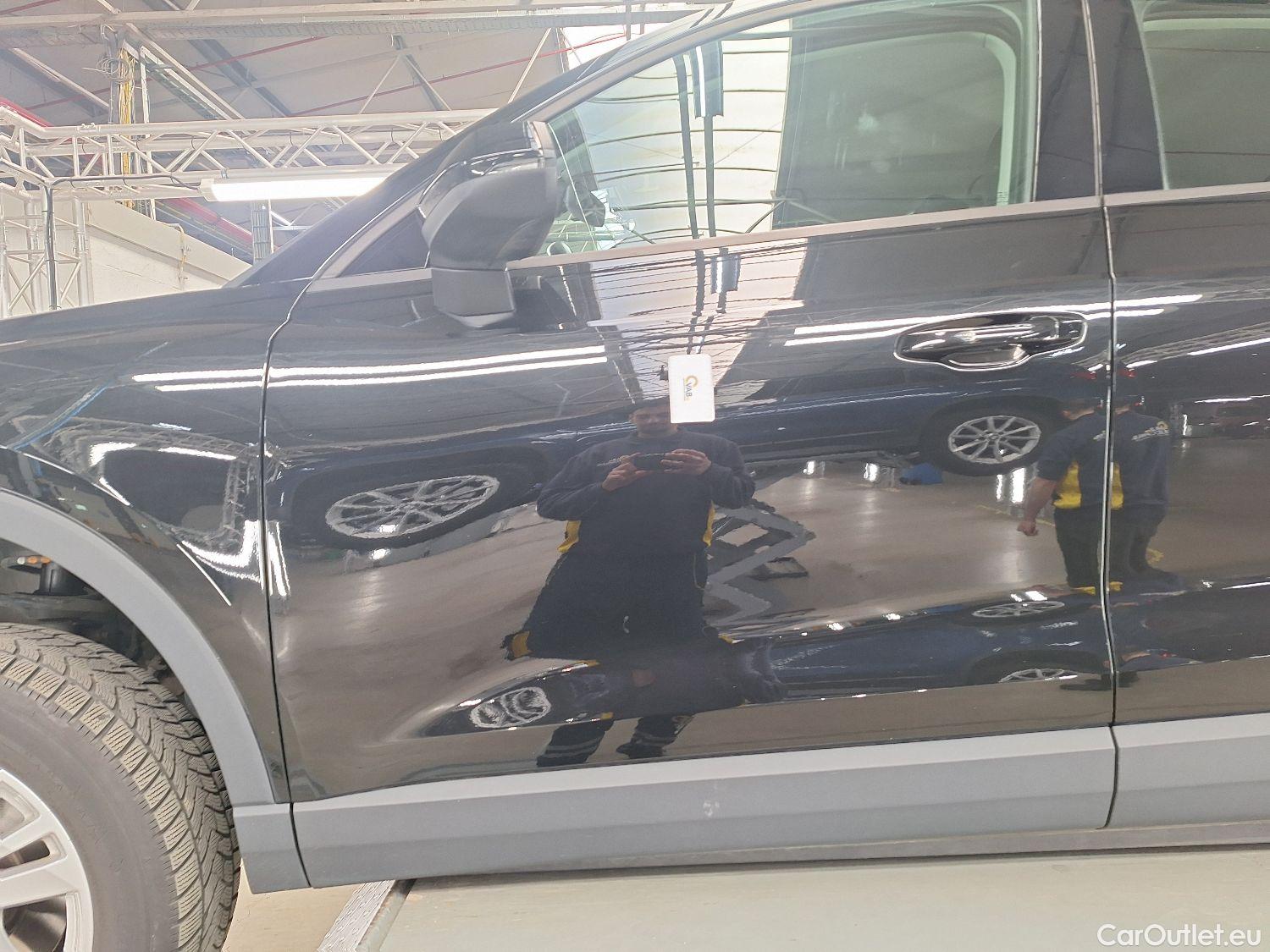  Audi  Q3 Audi,  '18, Audi  35 TFSI S tronic 5d #26