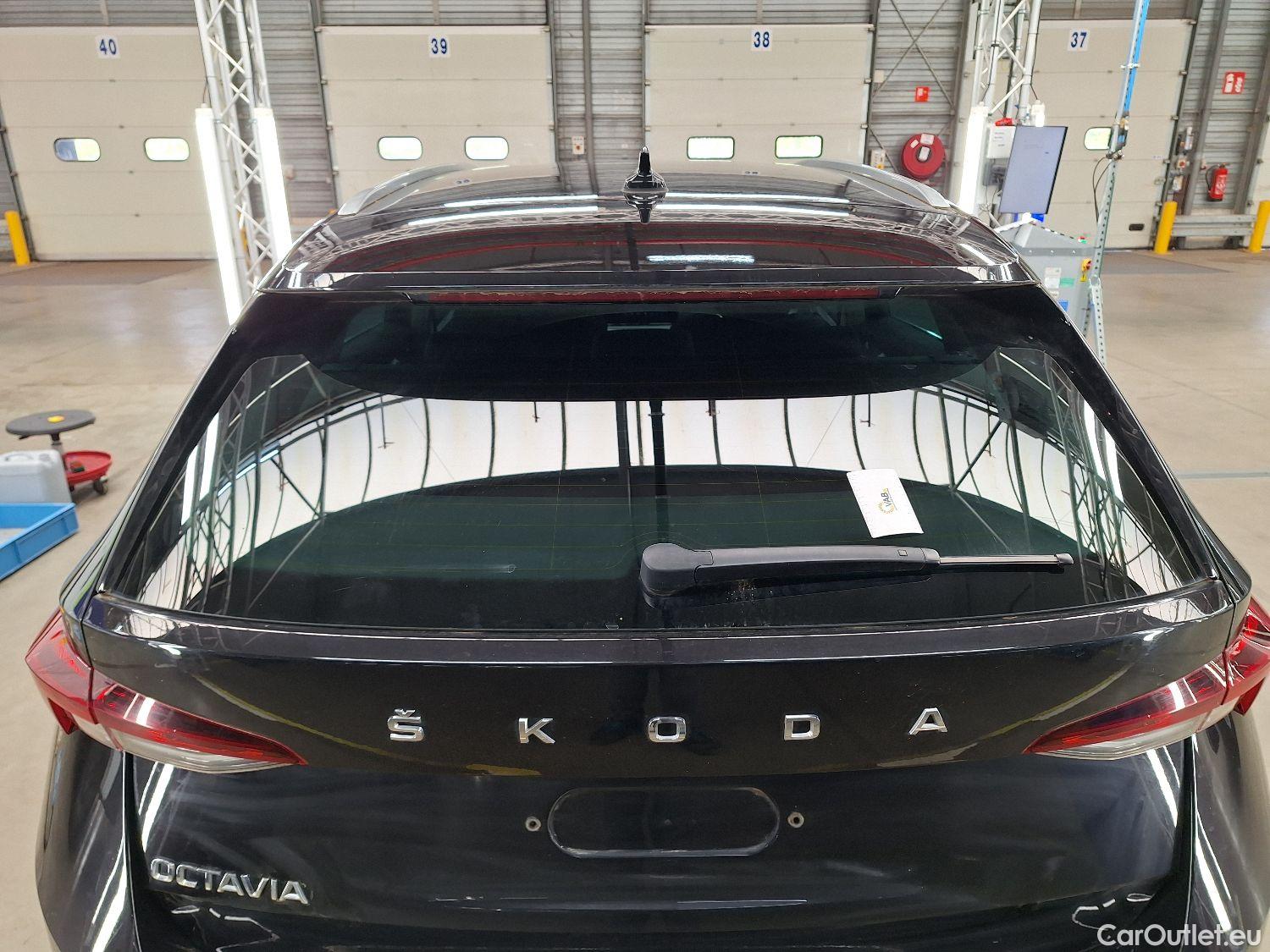  Skoda  Octavia Skoda,  Combi '20, Skoda  Combi 2.0 CRTDI 110kW DSG7 Style 5d #12