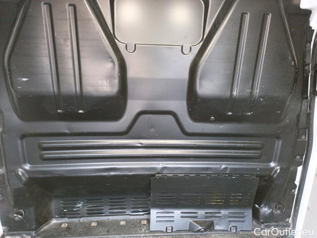  Land Rover  Discovery FORD Transit Custom / 2023 / 4P / furgón Van 2.0 Ecoblue 100kW 300 L1 Trend #12