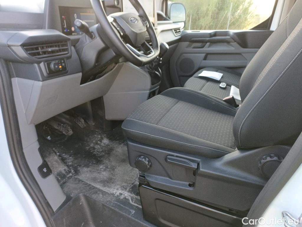 Land Rover  Discovery FORD Transit Custom / 2023 / 4P / furgón Van 2.0 Ecoblue 100kW 300 L1 Trend #25