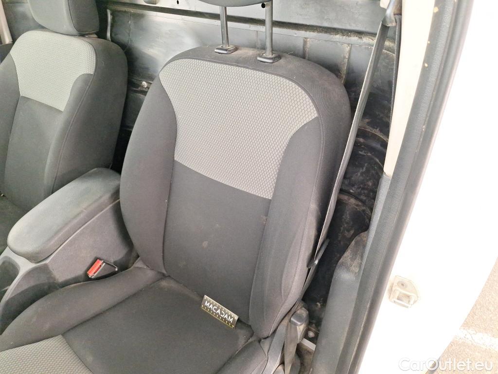  Renault  Kangoo  II Express Grand Confort (L1) 1.5 dCi 95CV BVM6 E6dT #48
