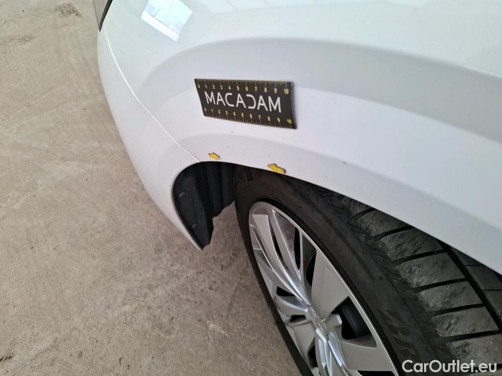  Peugeot  208  Premium 1.5 HDi 100CV BVM6 E6d #18