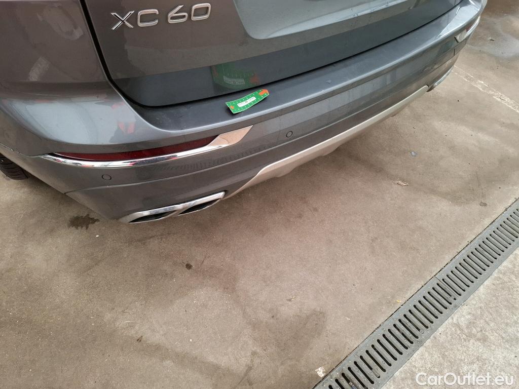  Volvo  XC60 VOLVO  / 2017 / 5P / SUV B5 AWD 235 Geartro 8 Inscrip Luxe #31