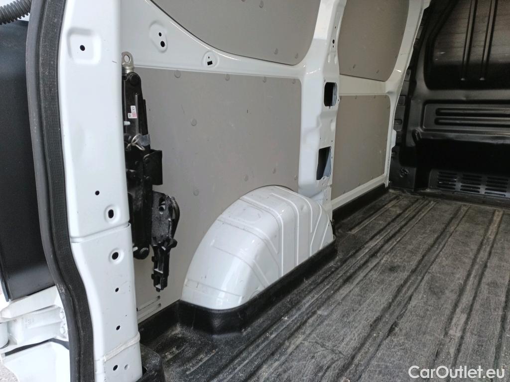  Land Rover  Discovery FORD Transit Custom / 2023 / 4P / furgón Van 2.0 Ecoblue 100kW 300 L1 Trend #27