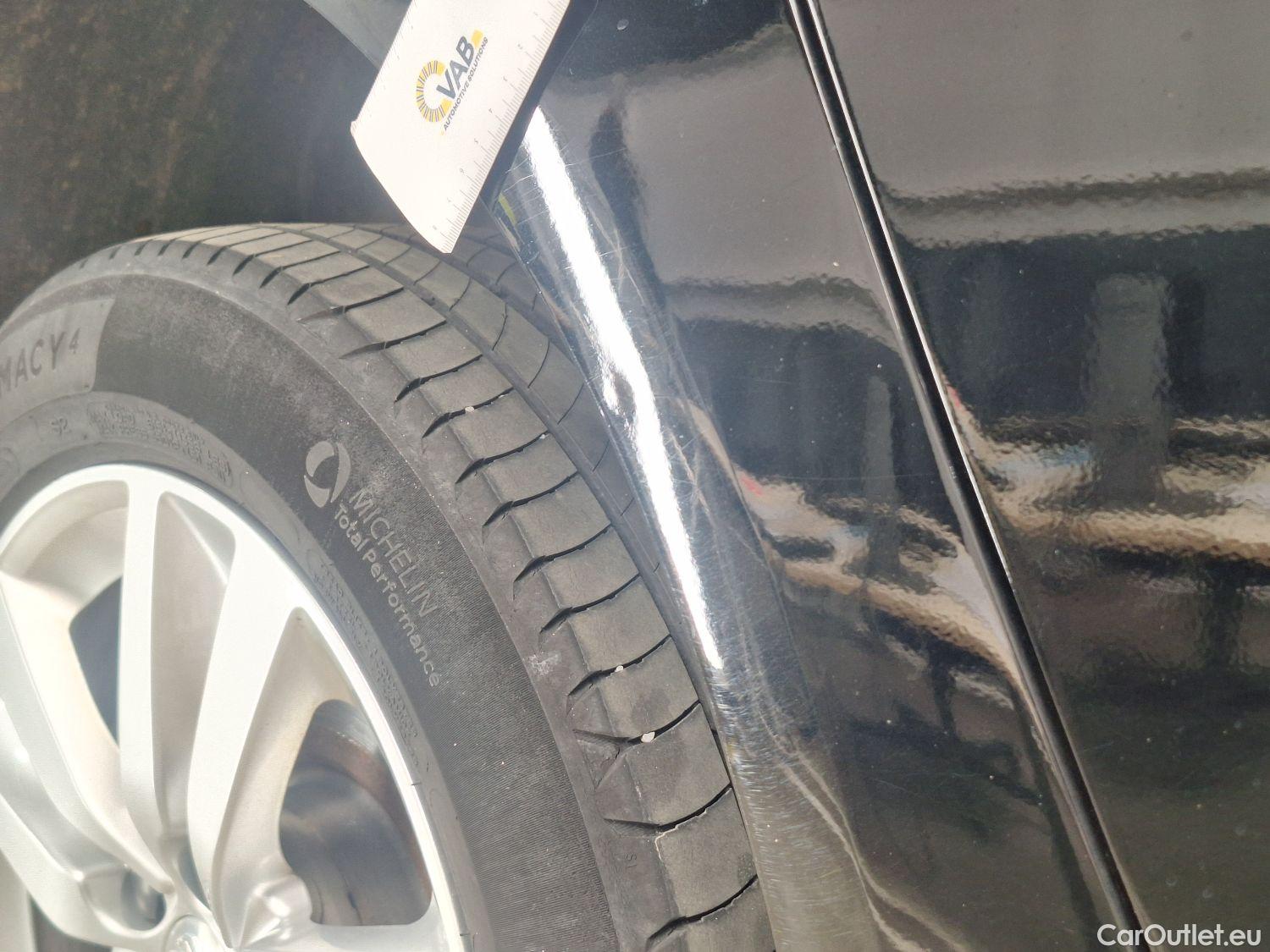  Peugeot  308 Peugeot,  SW FL'17, Peugeot  SW 1.2 PureTech 110 S&S Active 5d #19
