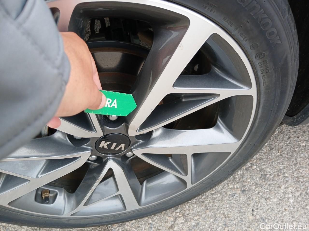  KIA  Niro  Emotion 1.6 105CV AT6 E6d #18
