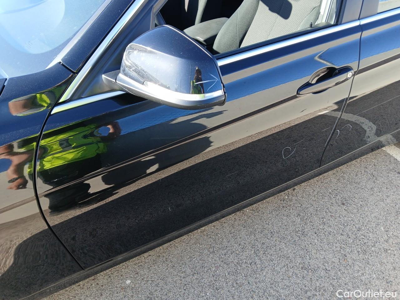  Bmw  Serie 3  Lim. 318d Advantage 2.0 150CV MT6 E6 #22