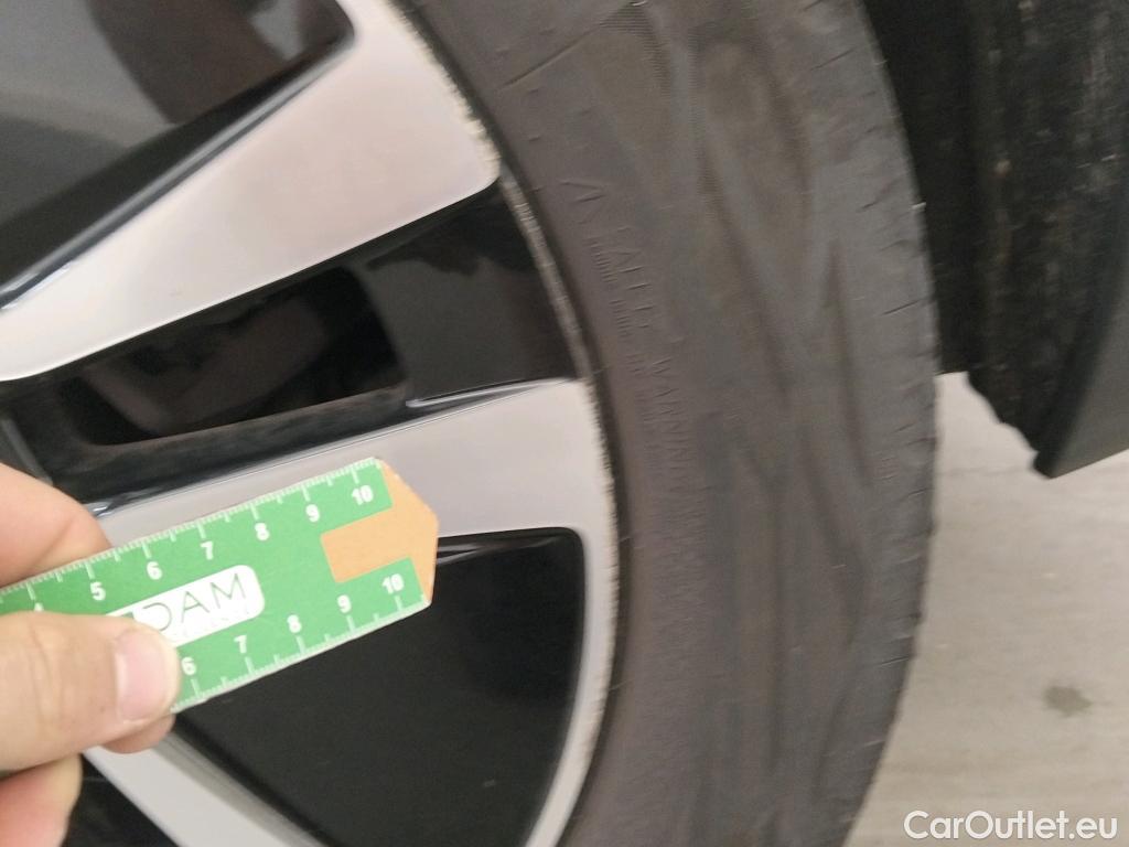  Volvo  XC 40 VOLVO XC40 / 2017 / 5P / todoterreno 1.5 T4 Twin Recharge Inscription Auto #14