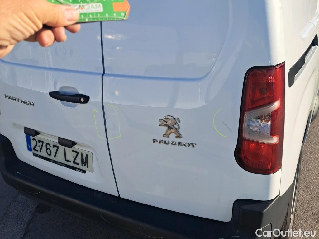  Land Rover  Discovery PEUGEOT Partner / 2018 / 4P / furgón derivado de turismo Premium Standard 600kg BlueHDi 73kW #16