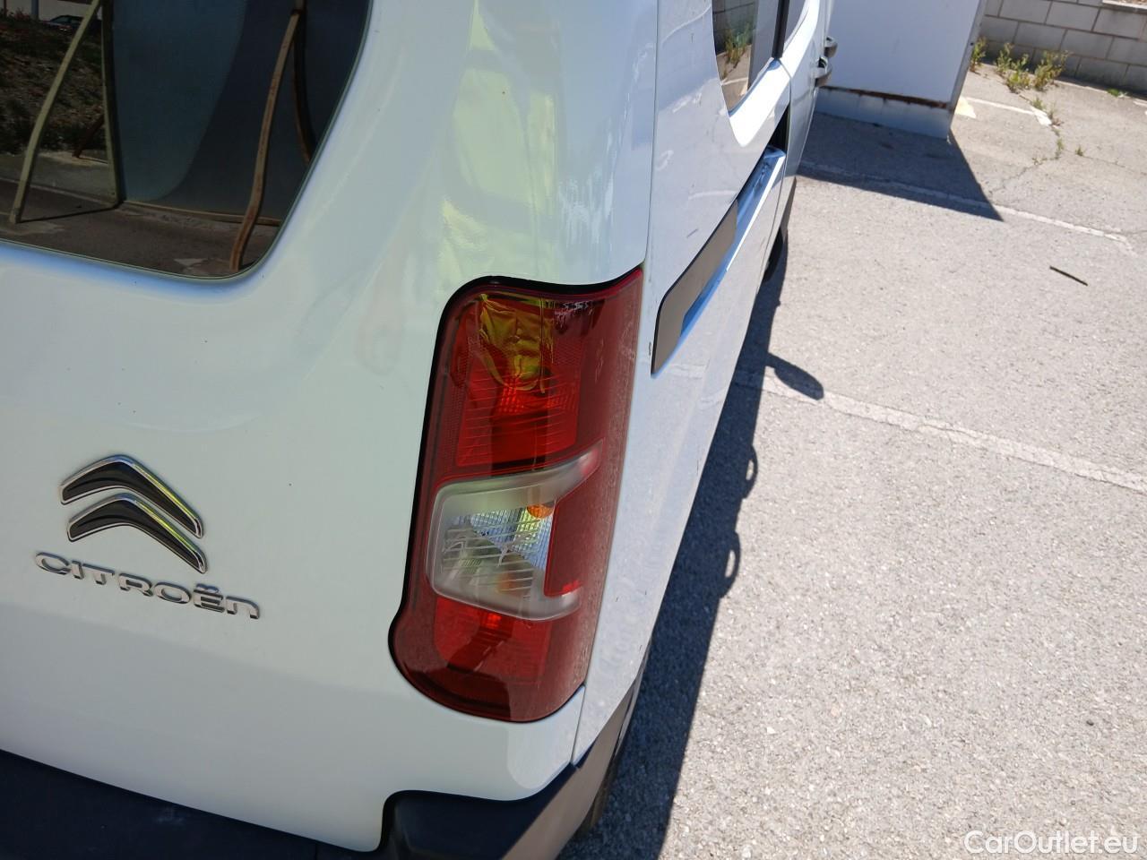  Citroen  Berlingo  Combi Live Pack M 1.5 BlueHDi 100CV MT6 E6d #49