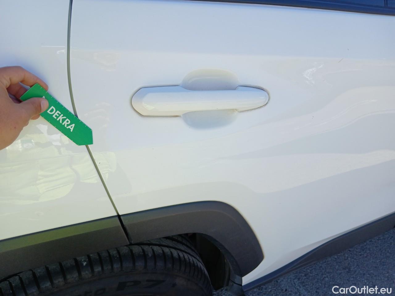  Toyota  RAV4 TOYOTA  / 2018 / 5P / todoterreno 2.5l 220H Advance #59