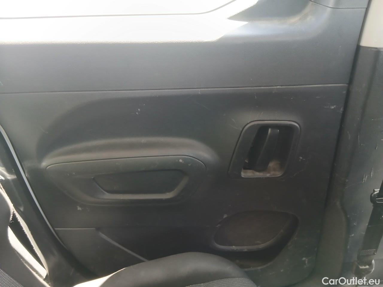  Citroen  Berlingo  Combi Live Pack M 1.5 BlueHDi 100CV MT6 E6d #13