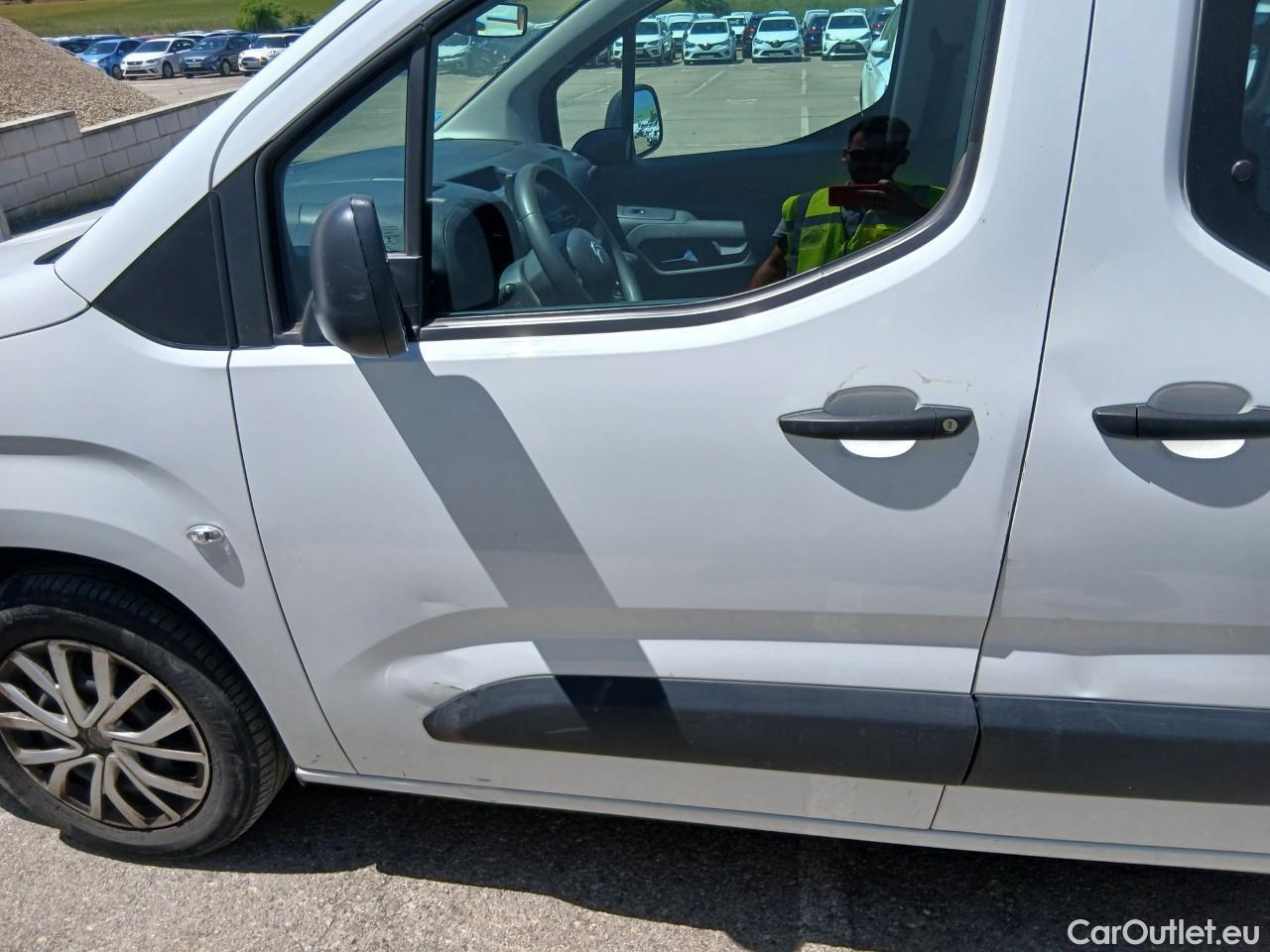  Citroen  Berlingo  Combi Live Pack M 1.5 BlueHDi 100CV MT6 E6d #39