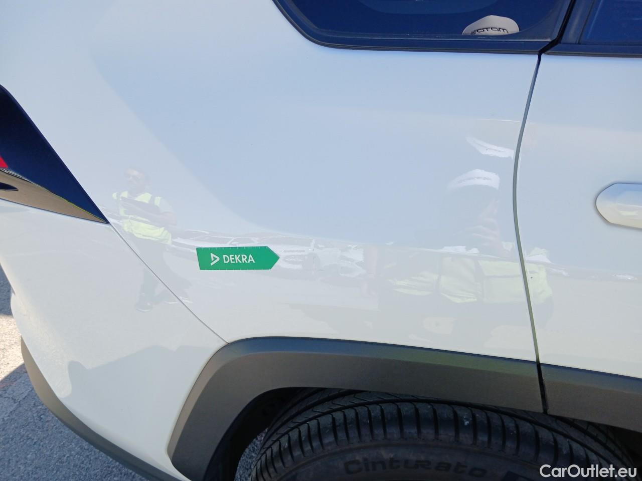  Toyota  RAV4 TOYOTA  / 2018 / 5P / todoterreno 2.5l 220H Advance #55