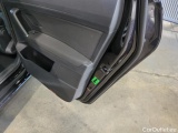  Volkswagen  Touran 2.0 TDI SCR DSG  70 #34