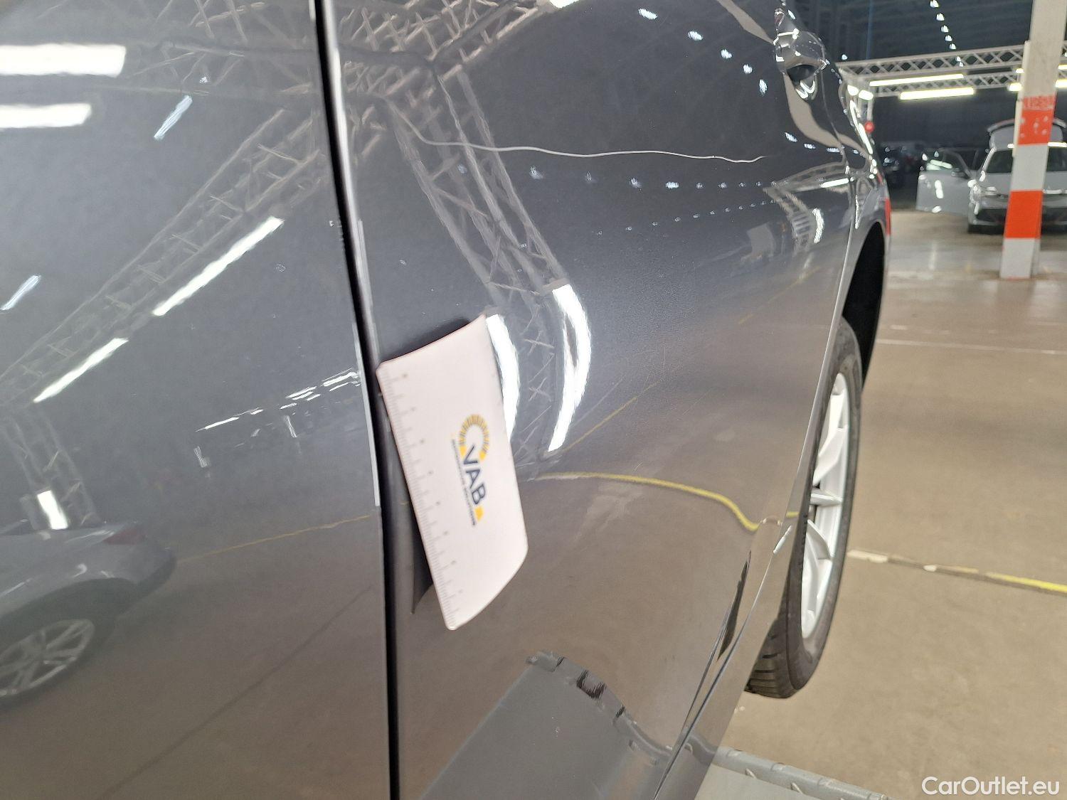  Bmw  Serie 3 BMW, 3-serie '18, BMW 3 Reeks Berline 318dA (100 kW) 4d #25