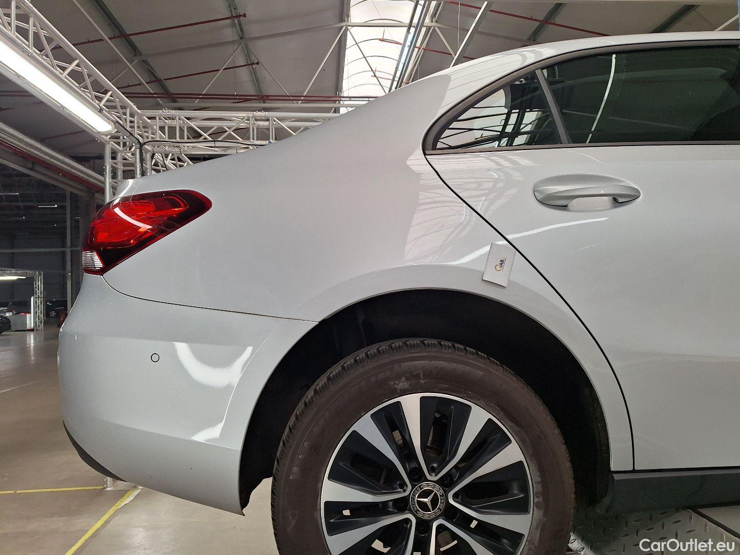  Mercedes  A-Klasse Mercedes, A-Class Berline '18, Mercedes-Benz  Limousine A 180d Business S #1