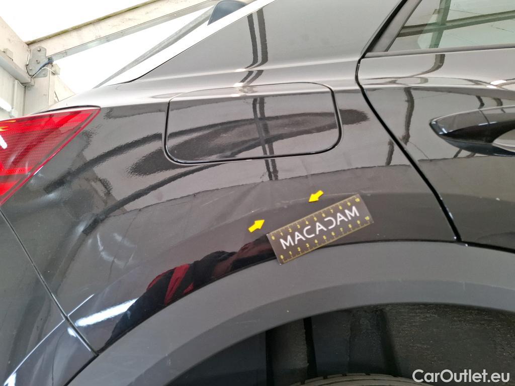  Volkswagen  T-ROC VOLKSWAGEN  / 2017 / 5P / SUV 1.5 TSI 150 EVO CARAT DSG7 #5