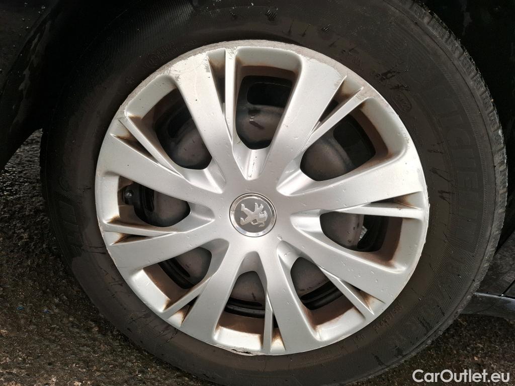  Peugeot  208  Affaire Premium Pack 1.5 HDi 100CV BVM5 E6dT #23