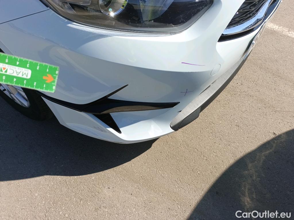 KIA  Cee'd KIA Ceed / 2021 / 5P / berlina con portón 1.0 T-GDi 88kW (120CV) Drive #7