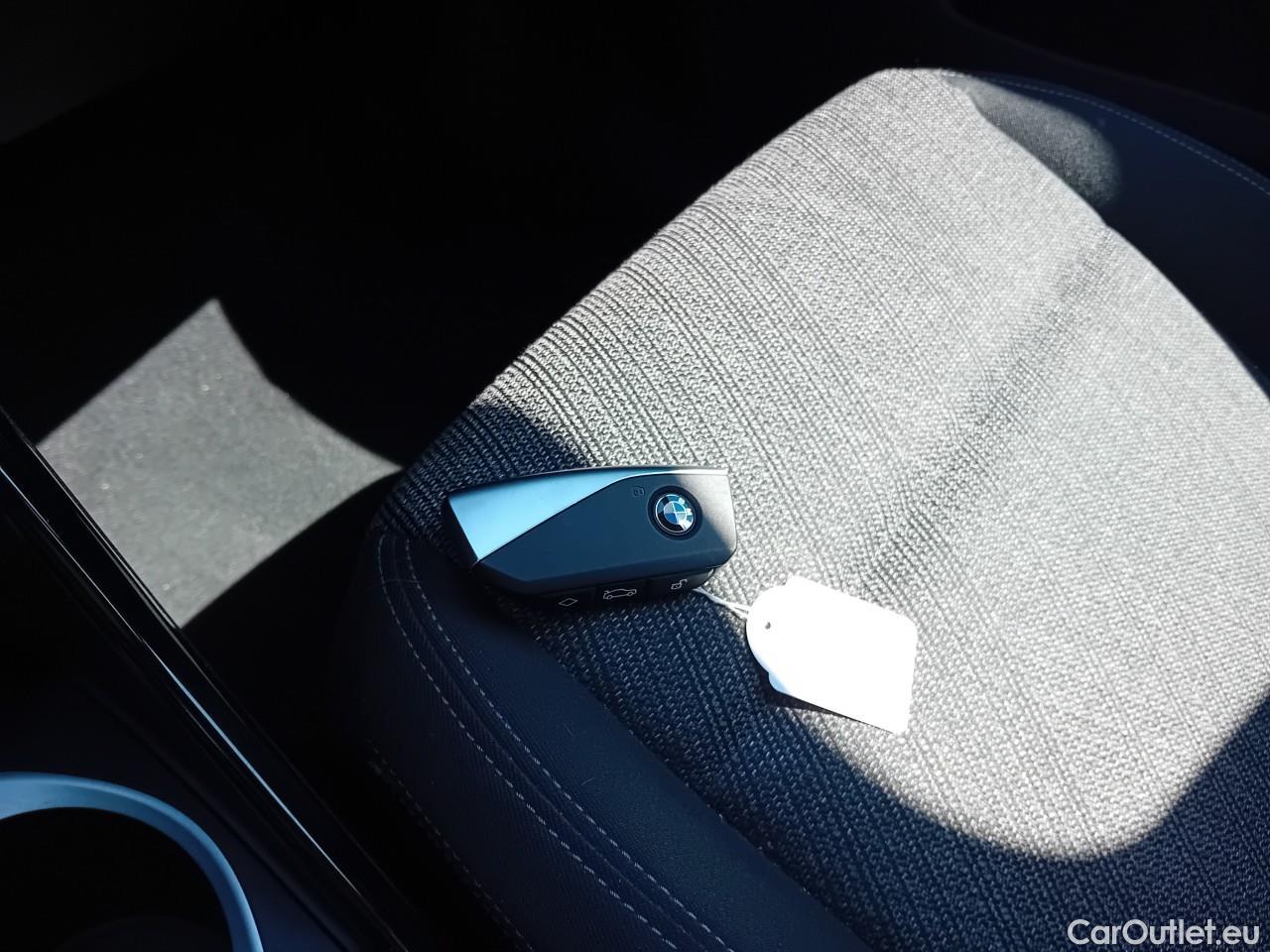  Land Rover  Discovery BMW X1 / 2022 / 5P / todoterreno sDrive18d #1
