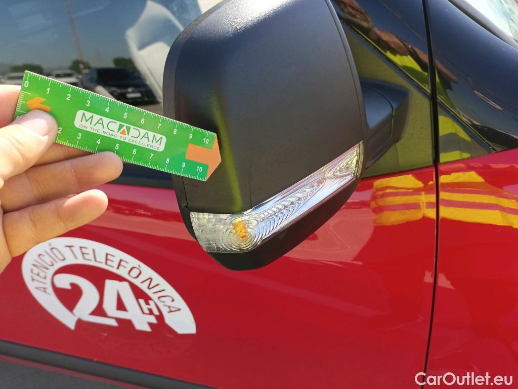 Fiat  Doblo FIAT Doblò Cargo/2015/4P/furgón derivado de turismo Base Maxi 1.3 Mjet 70kW Carga Aumentada #52