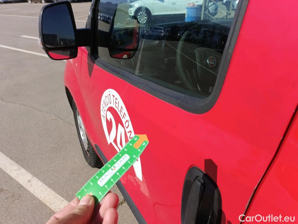  Fiat  Doblo FIAT Doblò Cargo/2015/4P/furgón derivado de turismo Base Maxi 1.3 Mjet 70kW Carga Aumentada #36