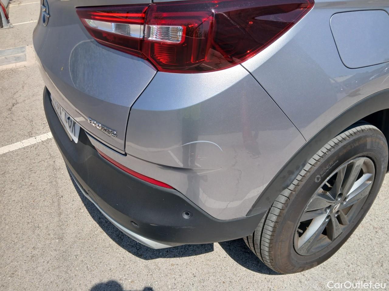  Opel   Grandland X Grandland X Opel 2020 1.2 Turbo 130CV MT6 E6d #19
