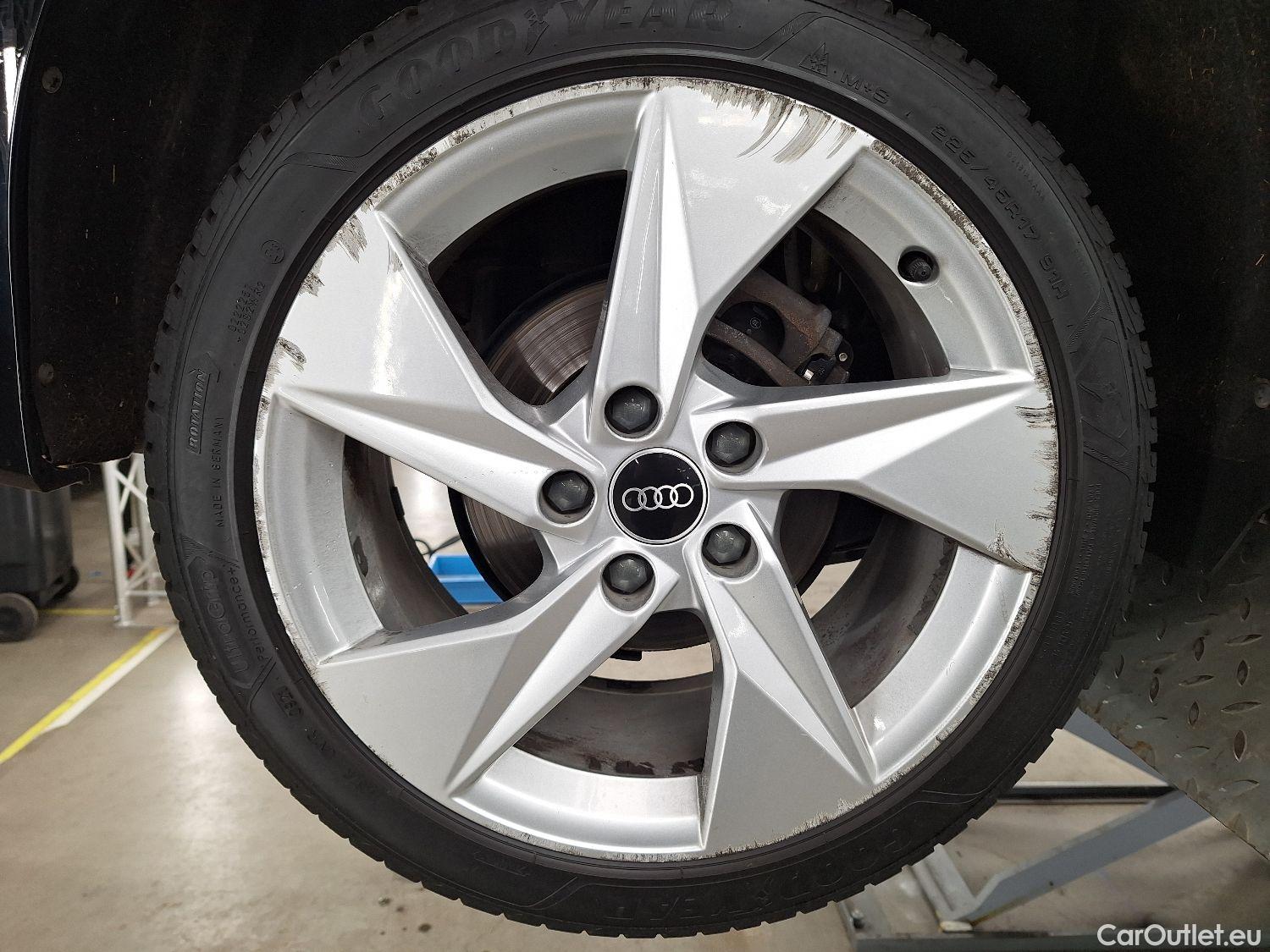  Audi  A3 Audi,  SB '20, Audi  Sportback 1.0 30 TFSi 81kW S line 5d #3