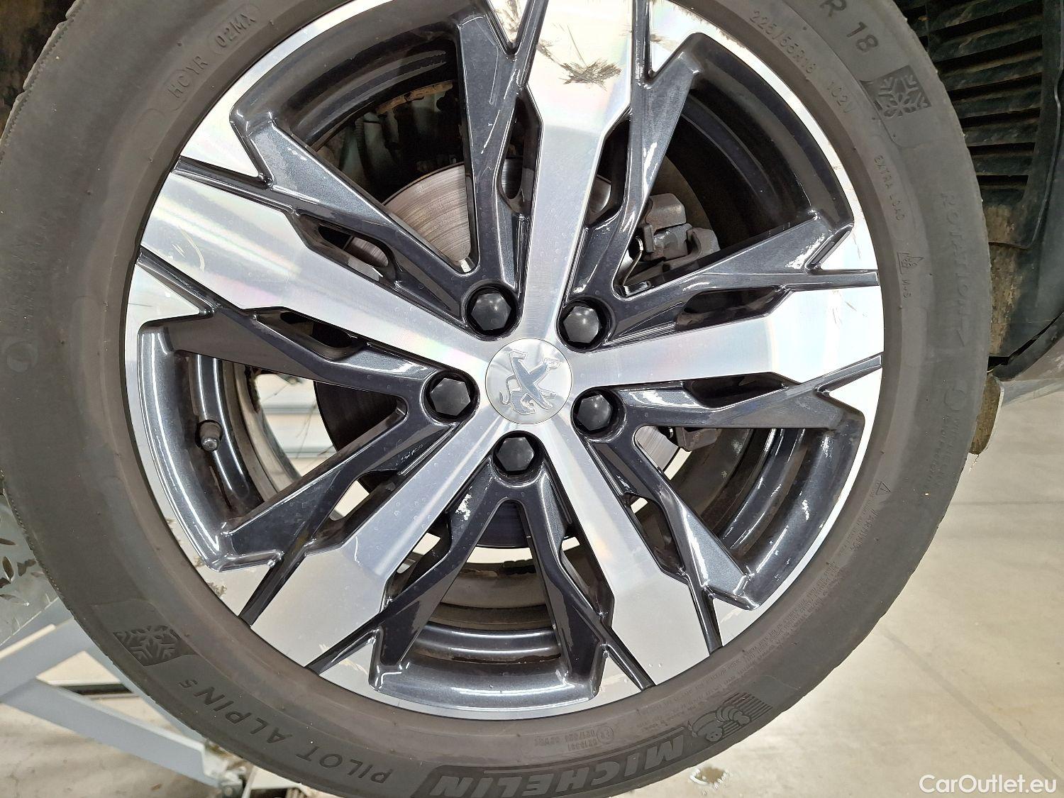  Peugeot  5008 Peugeot,  FL'20, Peugeot  1.5 BlueHDi 96kW S&S GT 5d 7pl #1