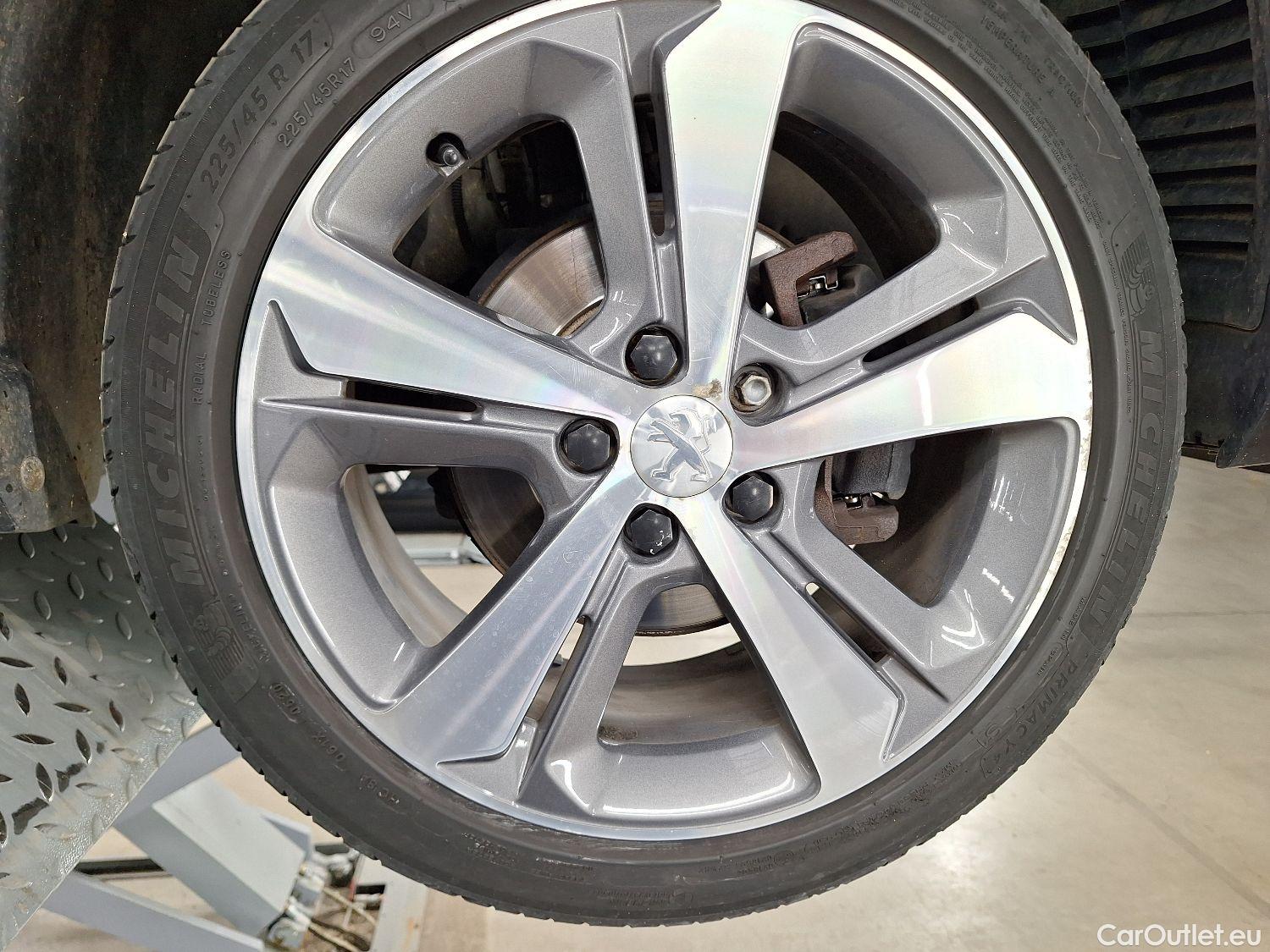  Peugeot  308 Peugeot,  FL'17, Peugeot  1.5 BlueHDi 130 DPF S&S EAT8 GT Line 5 #1