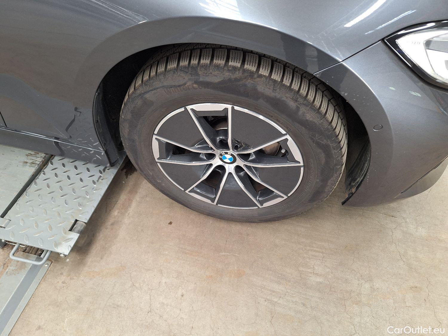  Bmw  Serie 3 BMW, 3-serie '18, BMW 3 Reeks Berline 318dA (110 kW) 4d #17