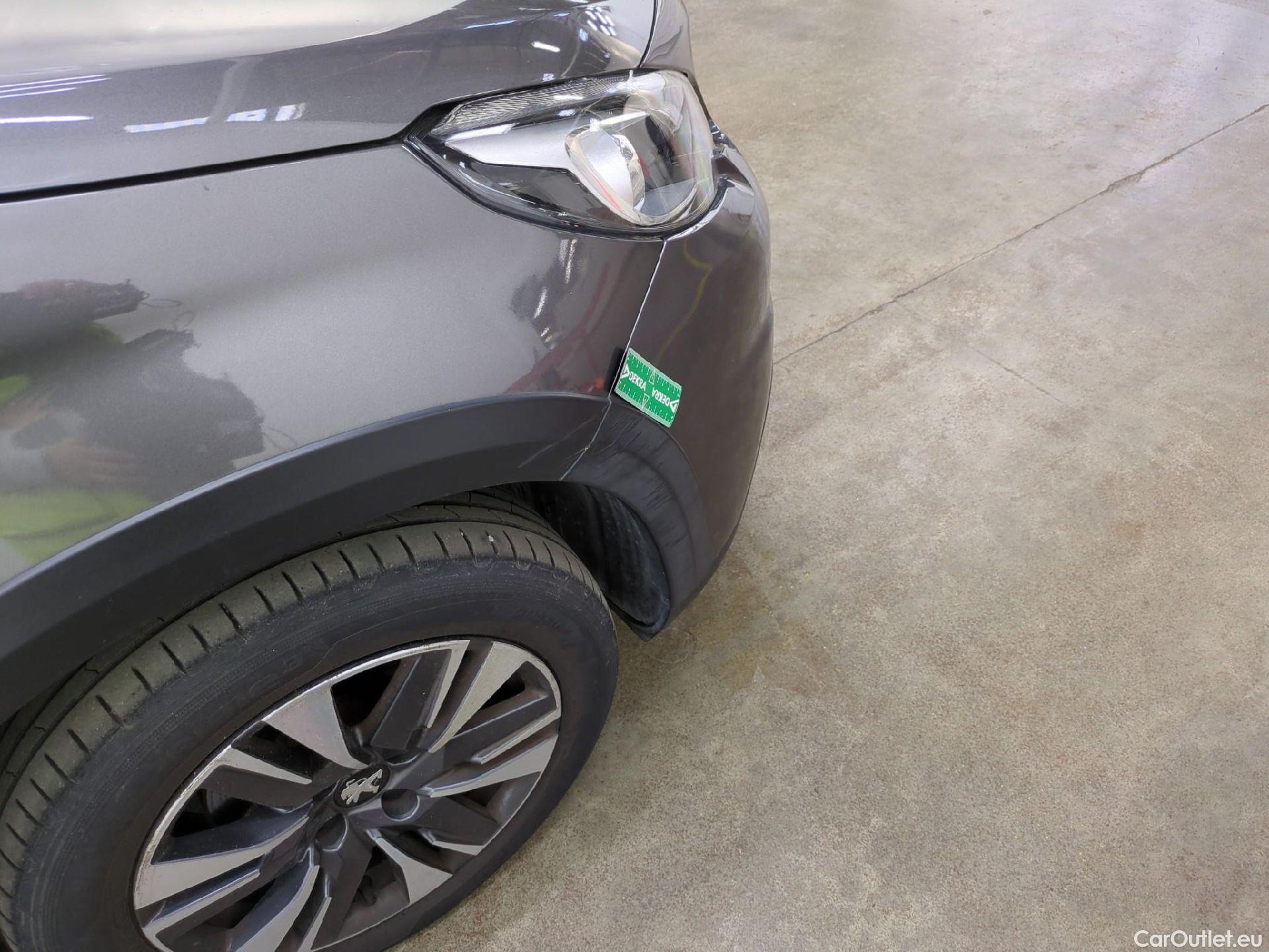  Peugeot  2008  Allure Business 1.2 PureTech 110CV BVA6 E6dT #24