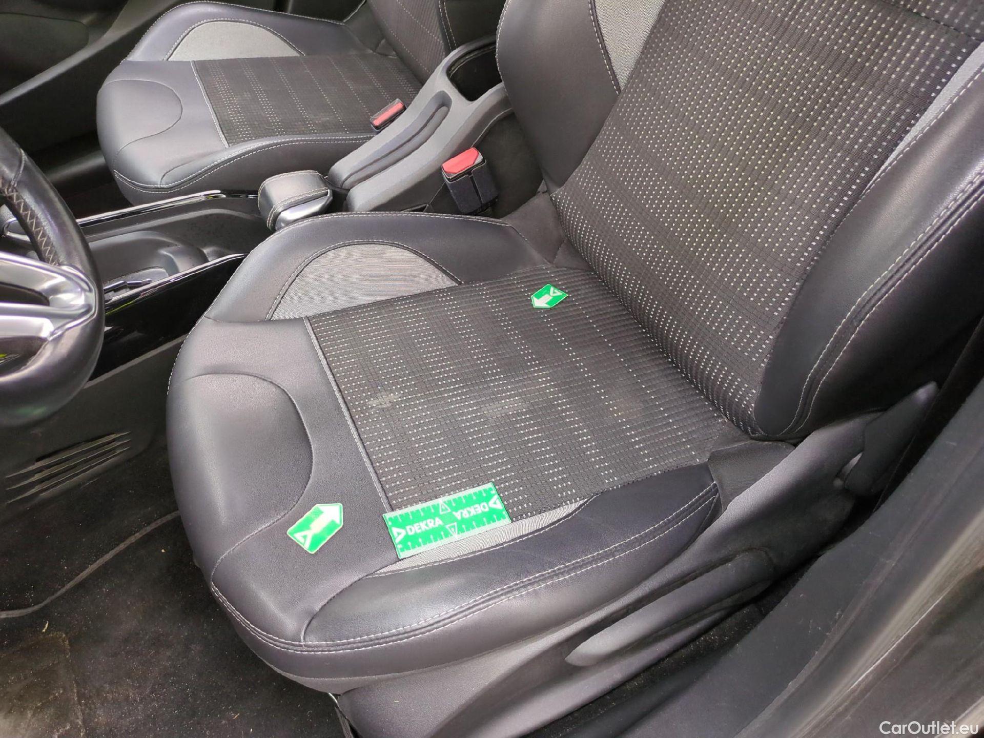  Peugeot  2008  Allure Business 1.2 PureTech 110CV BVA6 E6dT #6