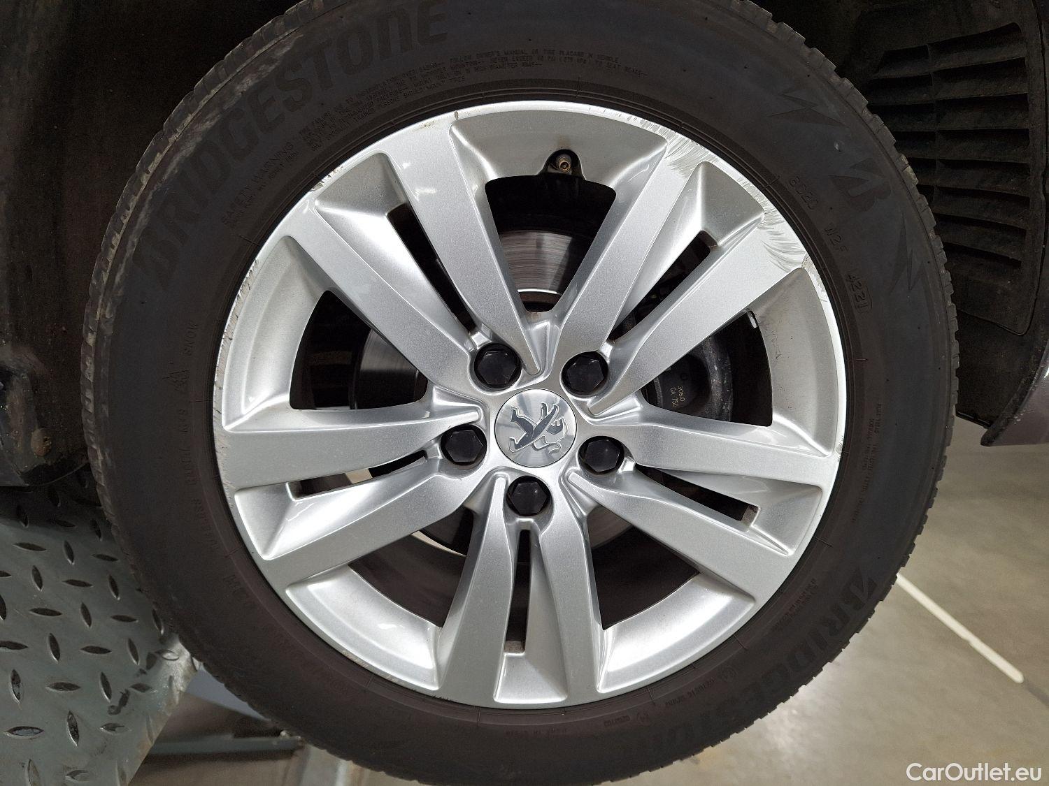  Peugeot  308 Peugeot,  SW FL'17, Peugeot  SW 1.2 PureTech 130 S&S Business 5d #1