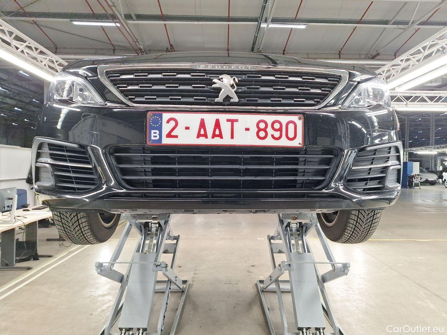  Peugeot  308 Peugeot,  FL'17, Peugeot  1.2 PureTech 130 S&S Active 5d #4