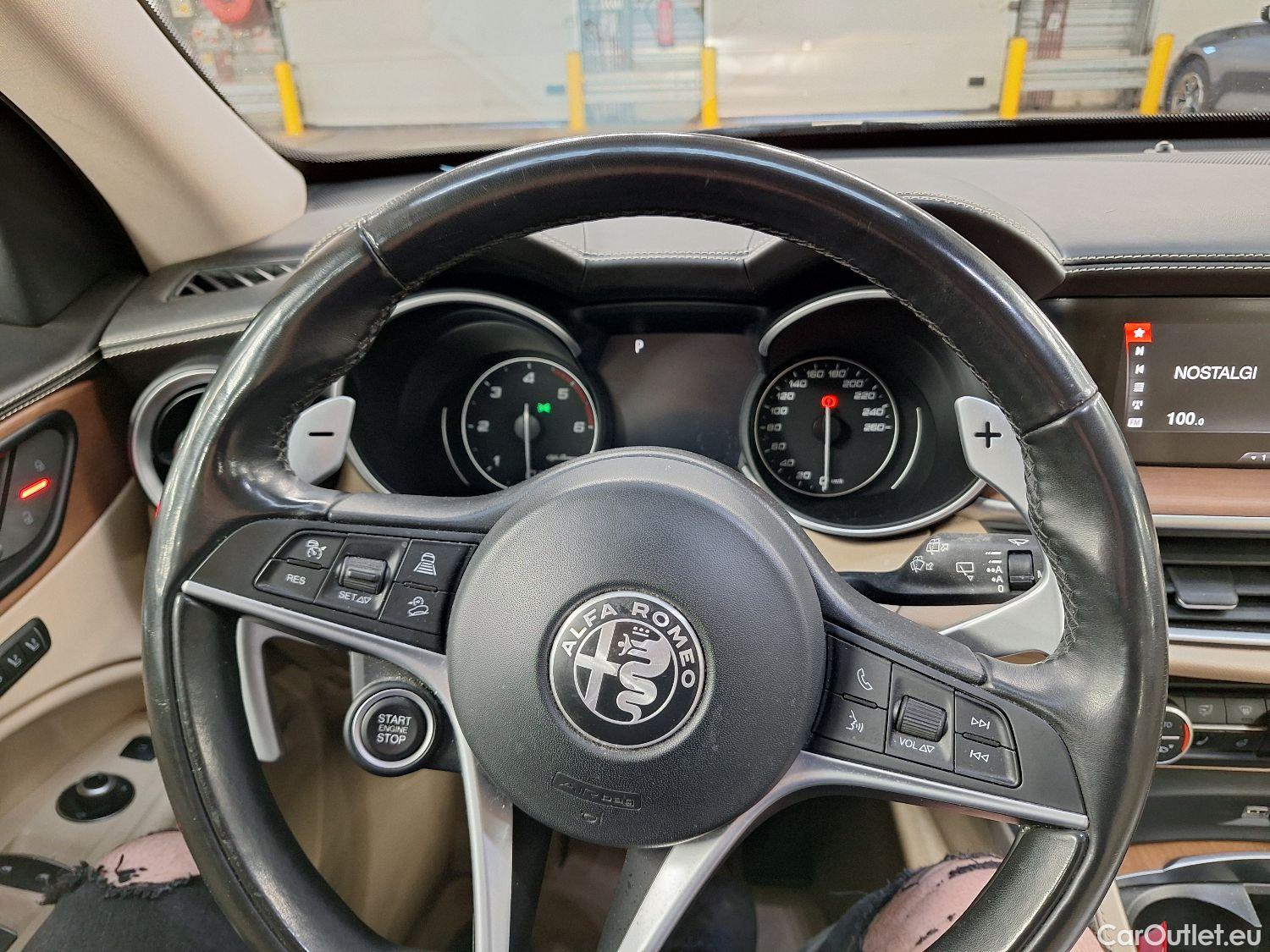  Alfa Romeo   STELVIO Alfa Romeo, '17, Alfa Romeo 2.2 D 190 Lusso 5d #23